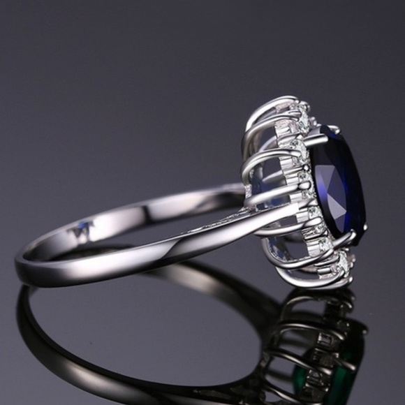 The Royal Blue Sapphire - Picture 3 of 4